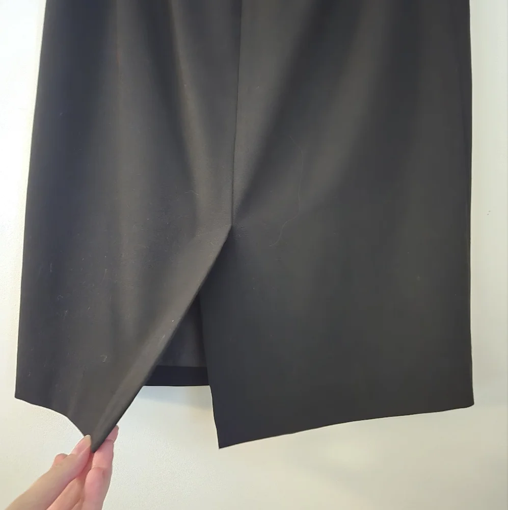 Calvin Klein Basic Black Suiting Pencil Skirt Size 6 - Picture 3 of 5